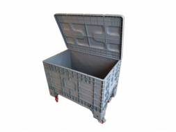 Крупногабаритный сплошной пластиковый контейнер на колесах с крышкой, 1020х640х675 мм, серый [11.605F.92.PE.C10]