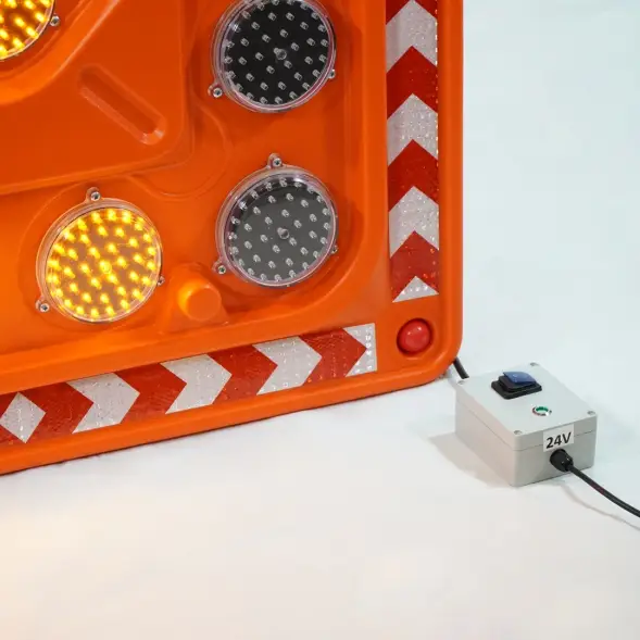 Стрелка светодиодная импульсная ССИ-13 900х900