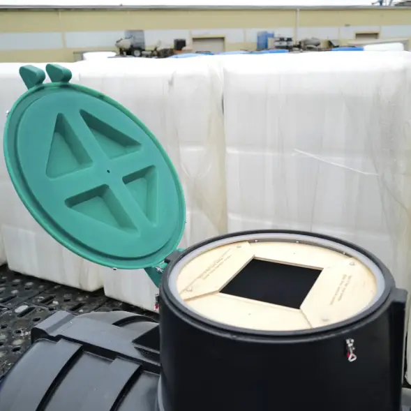 Емкость подземная U 3000 oil черный