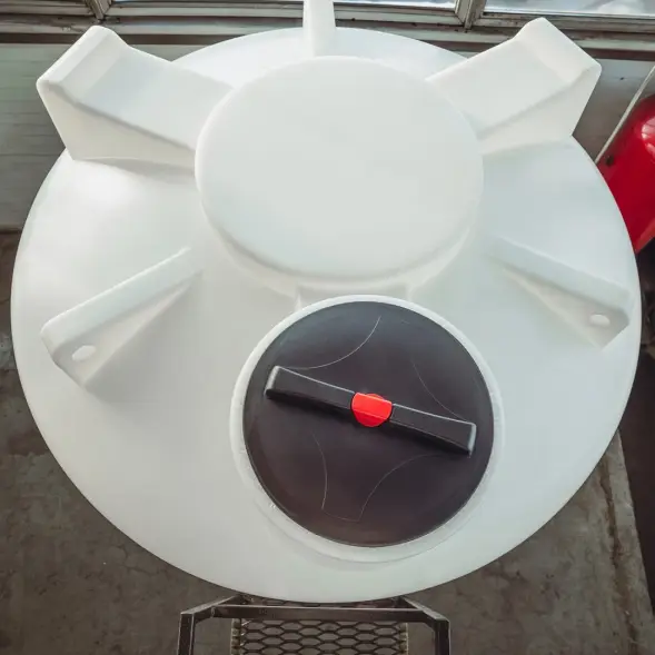 Емкость ЦКТ 5000 л с патрубком 160мм под плотность до 1,2 г/см³ белая