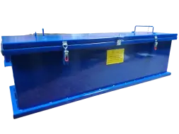 Горизонтальный герметичный специализированный контейнер для сбора, хранения, транспортировки отработанных ртутьсодержащих ламп: ЛБ 20, ЛБ 40, ДРЛ, ГСК 1550, 1550х600х400 мм (3 секции)