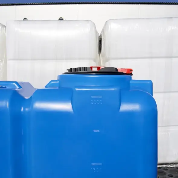 Емкость ST 2000л под плотность до 1.5 г/см3 с откидной крышкой синяя