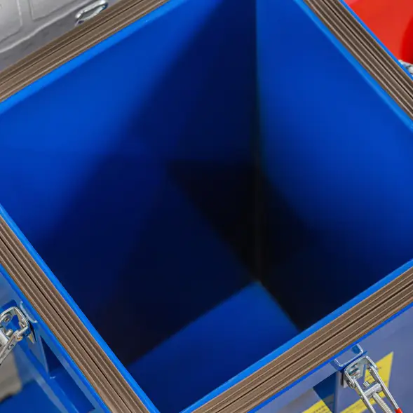 Контейнер герметичный специализированный вертикальный для битых ламп и термометров ГСК 600, 600х400х400 мм