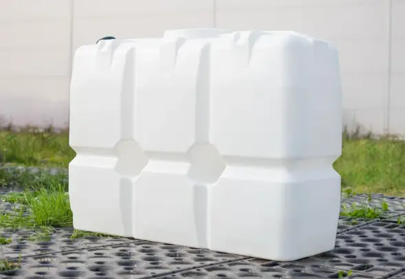 Емкость SK 2000л OIL белая